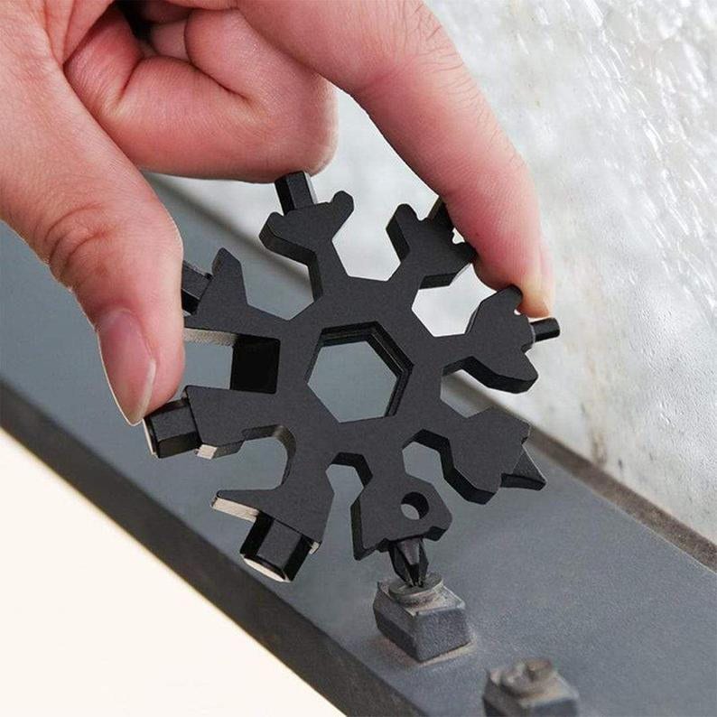 Snowflake Multi Tool | 18 in 1 Snowflake Tool | TheLadPad