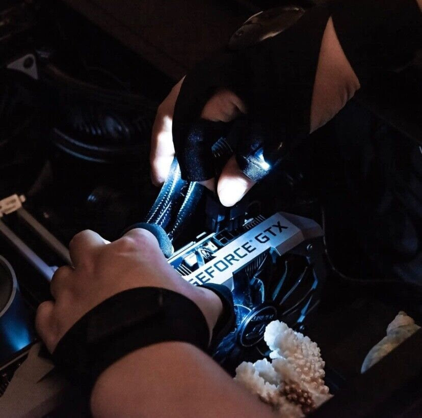 Gadget Glove with Lights | Gadget Glove | TheLadPad